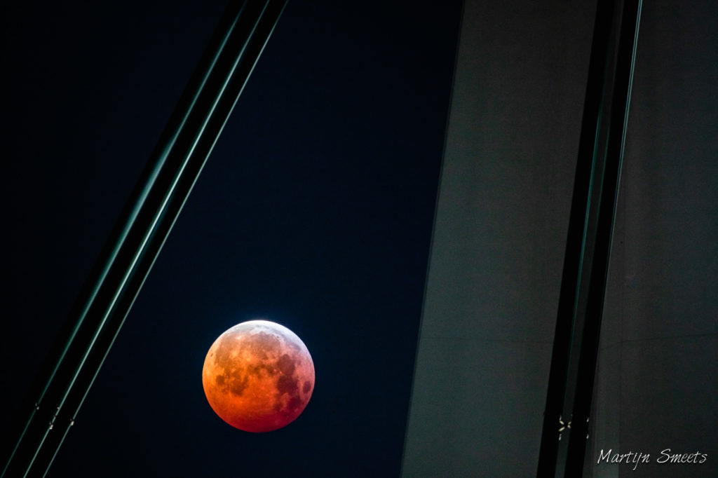 Maansverduistering & Erasmusbrug